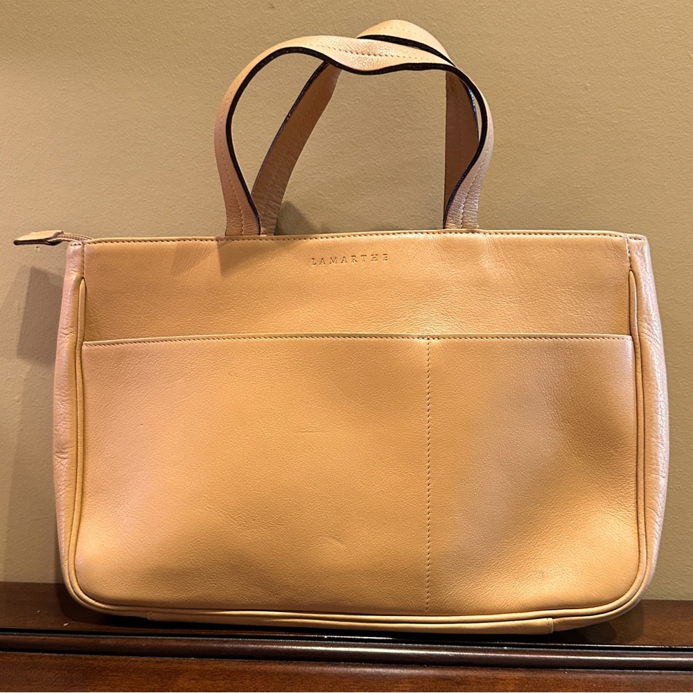 Lamarthe Paris Light Tan Smooth Leather Handbag, Made in Italy, Slim Silhouette